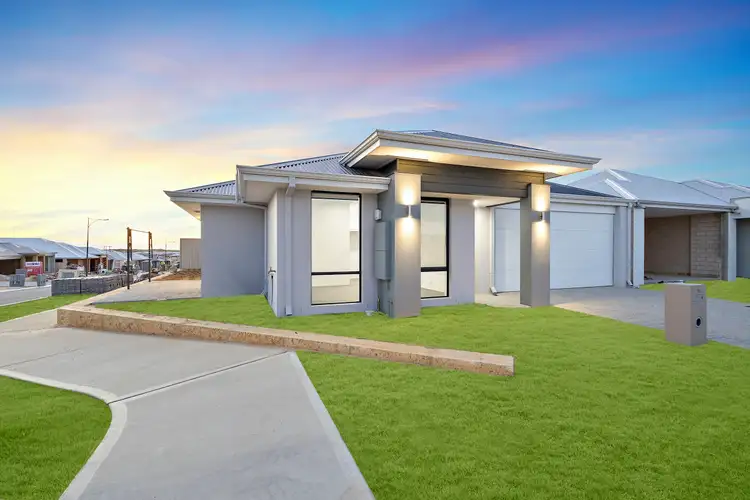 17 Coconuts Avenue, Eglinton WA 6034