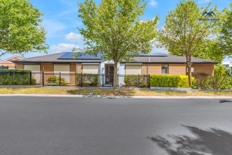 64 Ridgemont Drive, Berwick VIC 3806