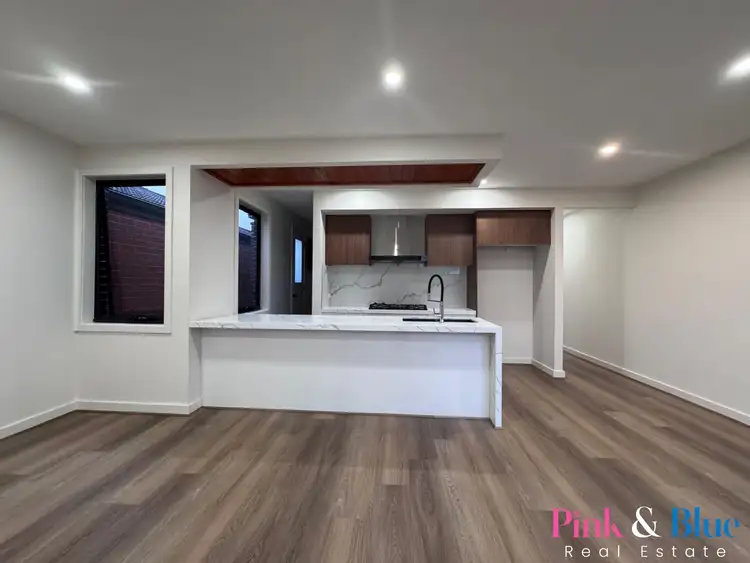 10 Patel Place, Rockbank VIC 3335