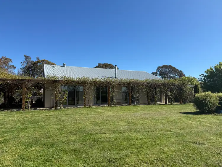 'Rose Cottage' 75 Lawrie Road, Beechworth VIC 3747