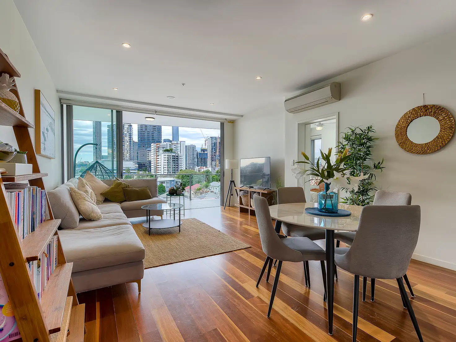 Main view of Homely apartment listing, 801/5 Cameron Street, South Brisbane QLD 4101