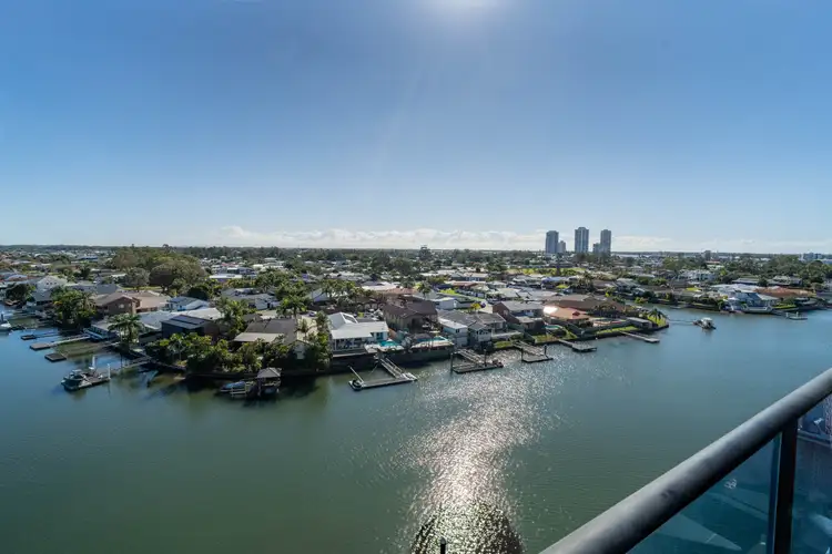 5705/5 Harbourside Court, Biggera Waters QLD 4216