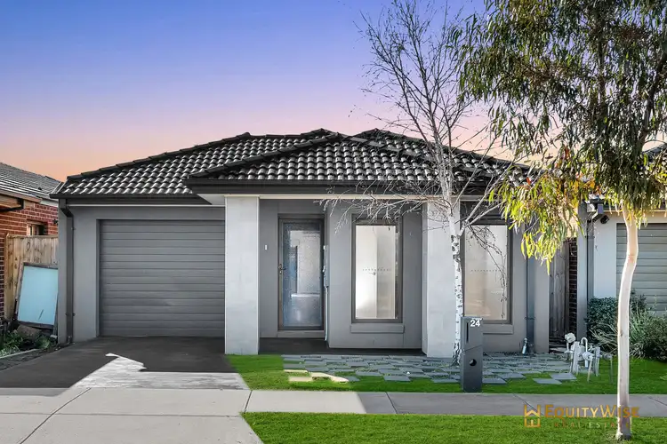 24 Crestfield Way, Wyndham Vale VIC 3024