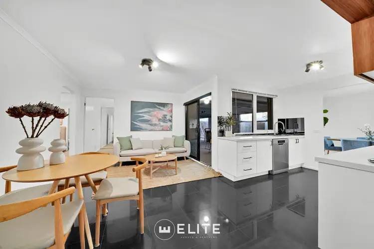 Fourth view of Homely house listing, 2 Debra Court, Berwick VIC 3806
