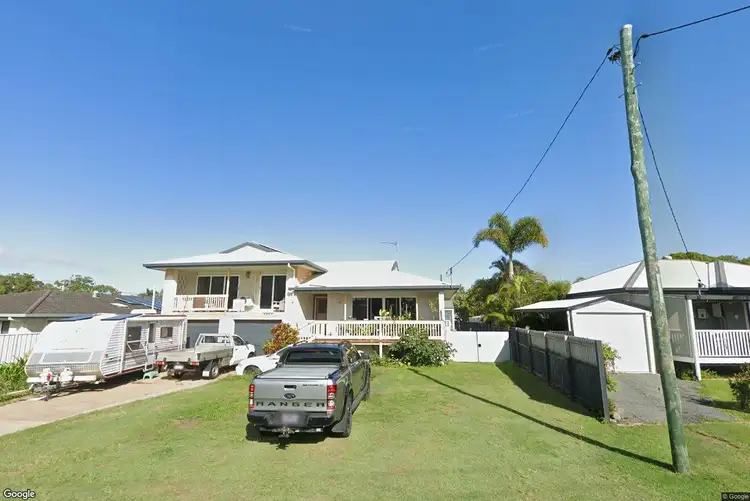 11 Long Street, Point Vernon QLD 4655