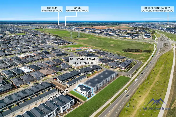 Sixth view of Homely townhouse listing, 10 Locanda Walk, Clyde North VIC 3978