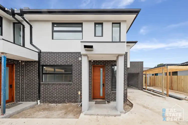 2/26 McLennan Street, Eumemmerring VIC 3177