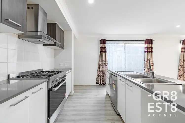 Fifth view of Homely house listing, 34 Scotland Circuit, Cranbourne West VIC 3977