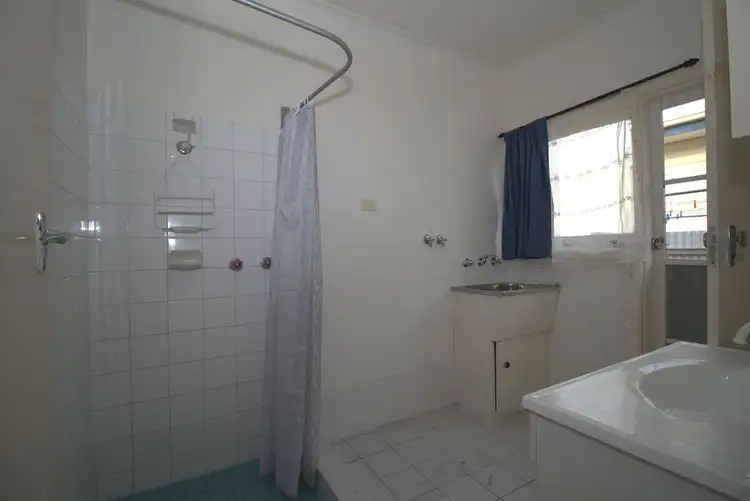 Fifth view of Homely unit listing, 1/51 GORDON STREET, Wodonga VIC 3690