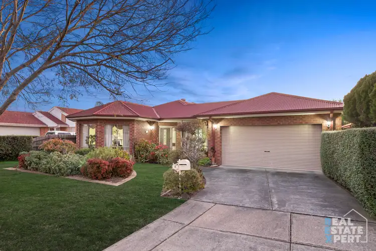 5 Geoffrey Court, Narre Warren VIC 3805