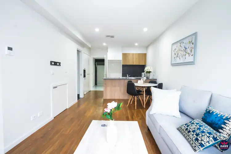 13C Woodbery Avenue, Coombs ACT 2611