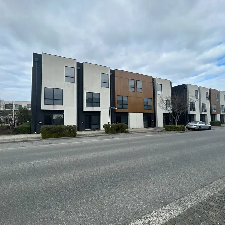 24 Village Way