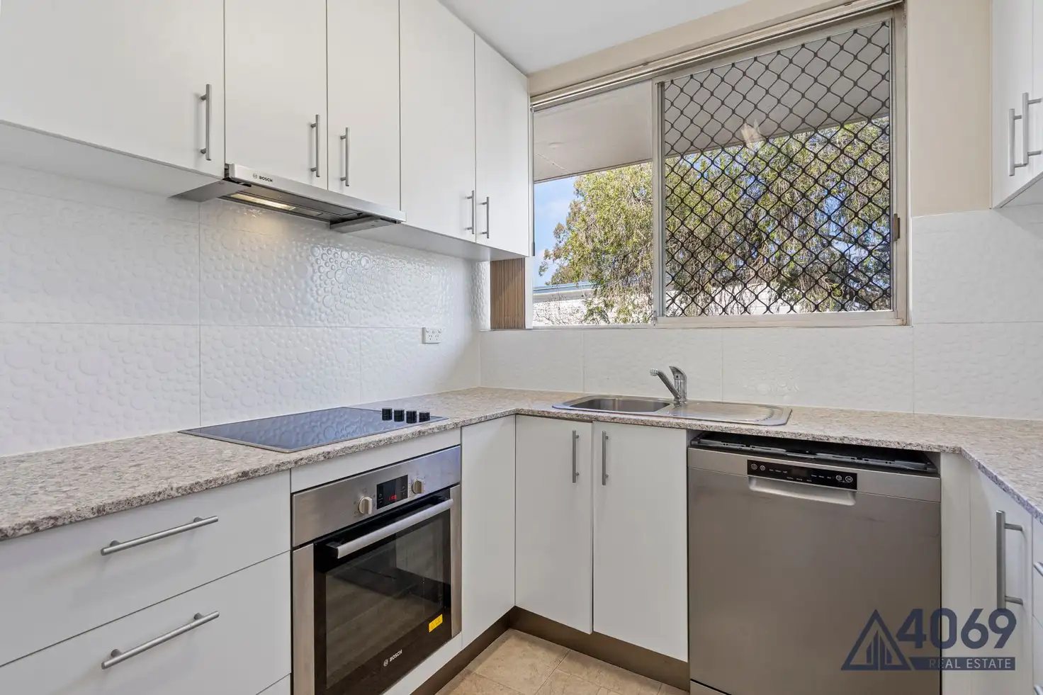 Main view of Homely unit listing, 2/53 Clarence Road, Indooroopilly QLD 4068