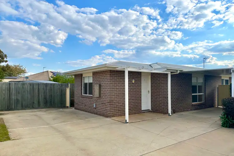 Unit 3/4 Clive Street, Oakey QLD 4401