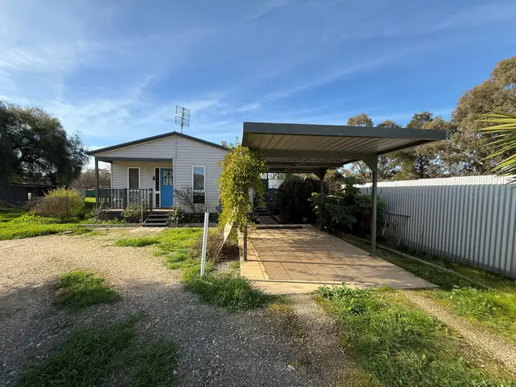 33 Barclay Street, Boort VIC 3537