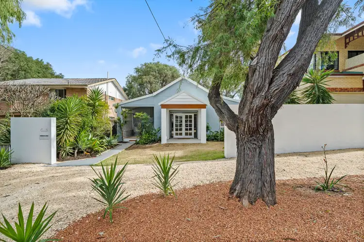 4 Bolton Street, Dudley Park WA 6210