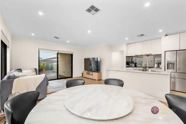 Sixth view of Homely house listing, 10 Westmeath Loop, Southern River WA 6110