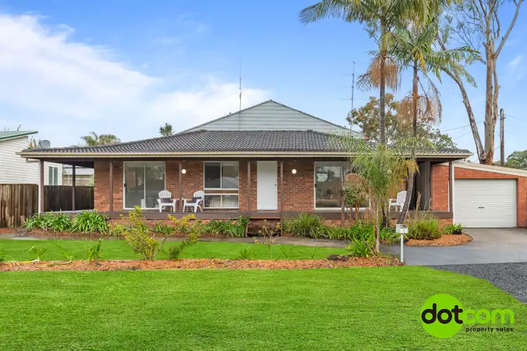 1 Lloyd Avenue, Chain Valley Bay NSW 2259