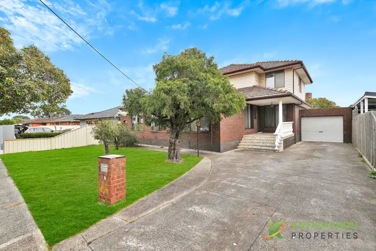 13 Wolverton Drive, Gladstone Park VIC 3043