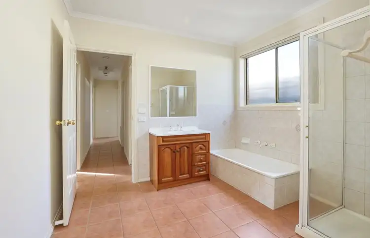 Fourth view of Homely house listing, 9 Blackbird Circuit, Lara VIC 3212