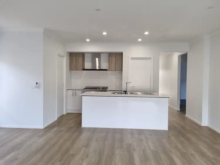 Third view of Homely house listing, 10 Spotted Way, Tarneit VIC 3029