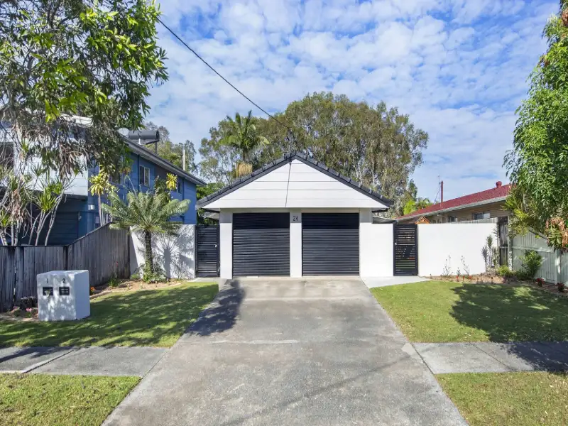 Main view of Homely semi-detached listing, 1/24 Bruce Avenue, Paradise Point QLD 4216