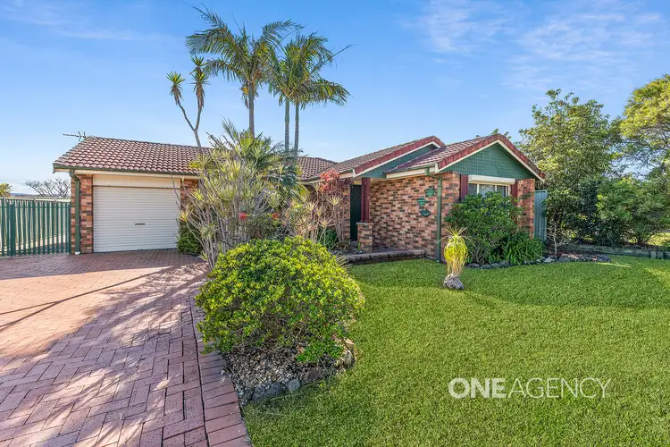 8 Candlebark Street, Albion Park Rail NSW 2527