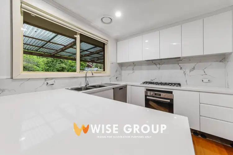 8 Rossiter Avenue, Endeavour Hills VIC 3802