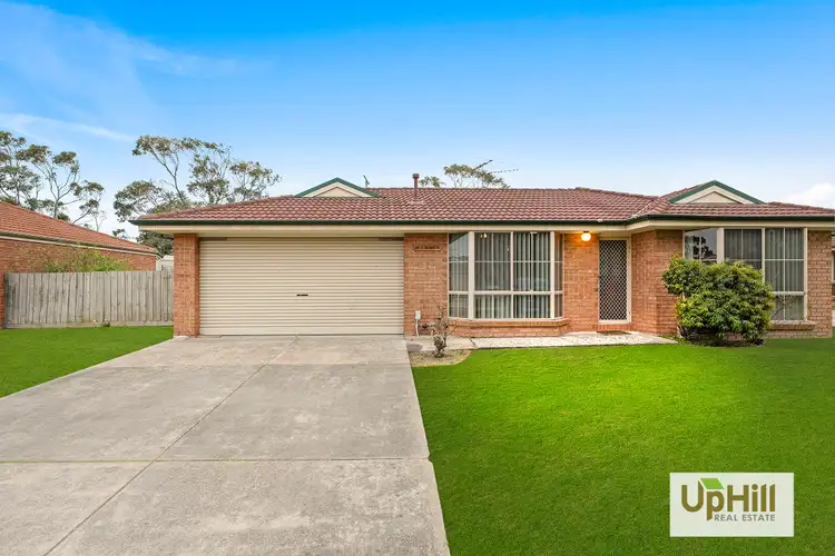 10 Lauren Square, Pakenham VIC 3810
