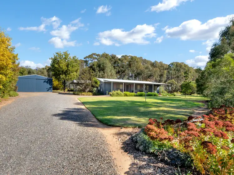 1 Pasley Street, Bundalong VIC 3730