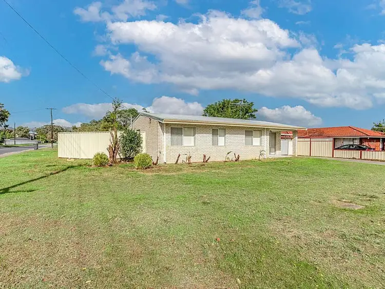 Second view of Homely house listing, 39 Cohuna Drive, Armadale WA 6112