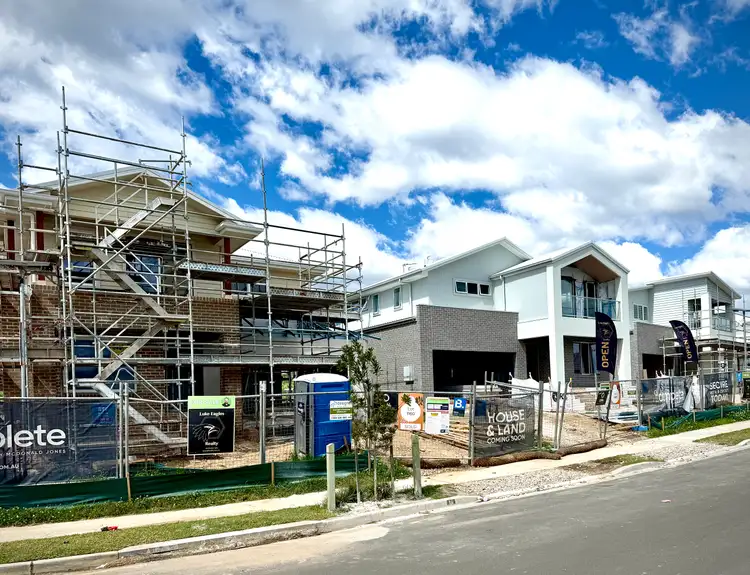 16 Glen Lorne Circuit, Gilead NSW 2560