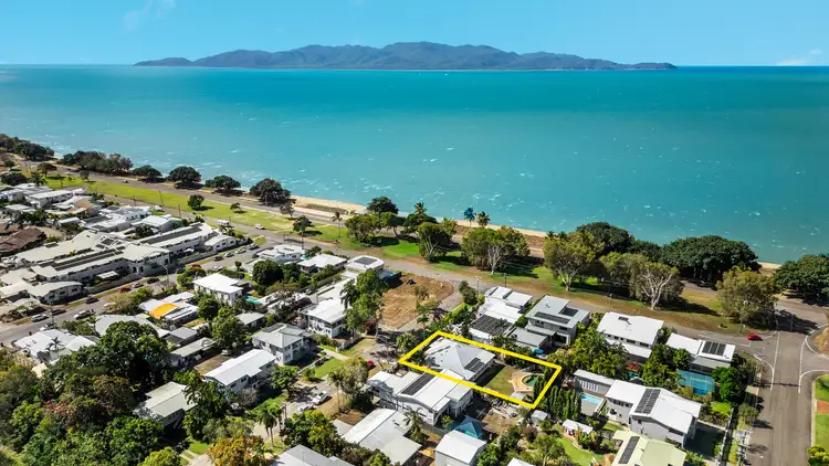 6 Falcon Street, Rowes Bay QLD 4810