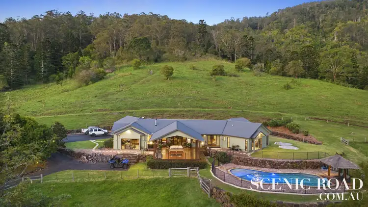 6 Reining Rd