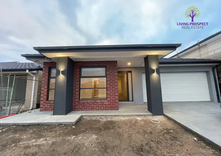 11 Tranquility Crescent, Armstrong Creek VIC 3217