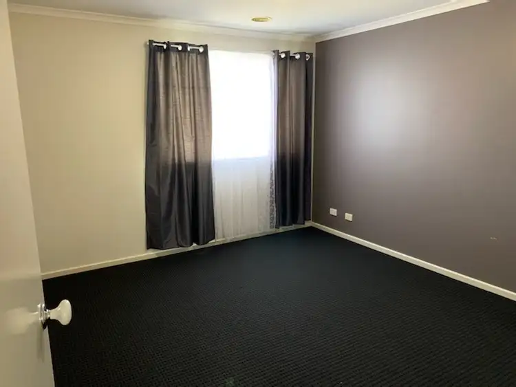 Fifth view of Homely townhouse listing, 4 The Glades, Taylors Hill VIC 3037
