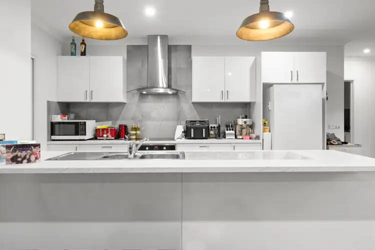 Fourth view of Homely townhouse listing, 1/7 Avoca Court, Mansfield VIC 3722