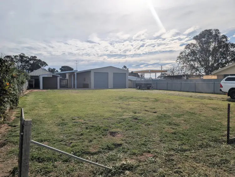 62 Hampden Street, Finley NSW 2713
