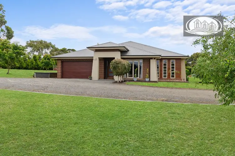 24 Tully Lane, Bolwarra VIC 3305