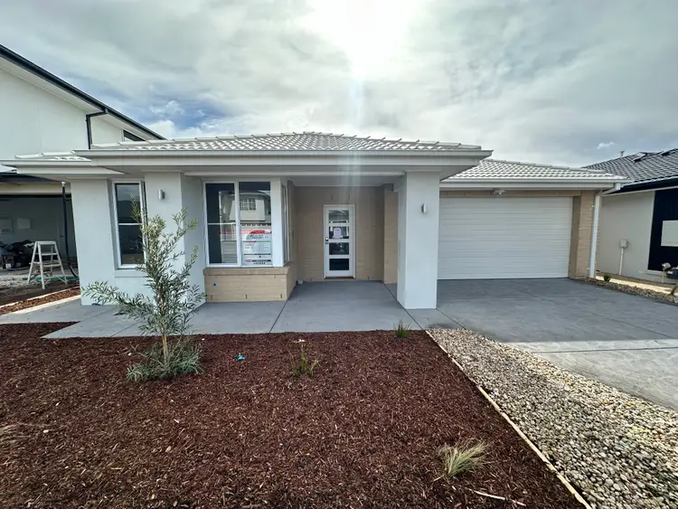 Lot 4751 Bromeliad St, Clyde North VIC 3978