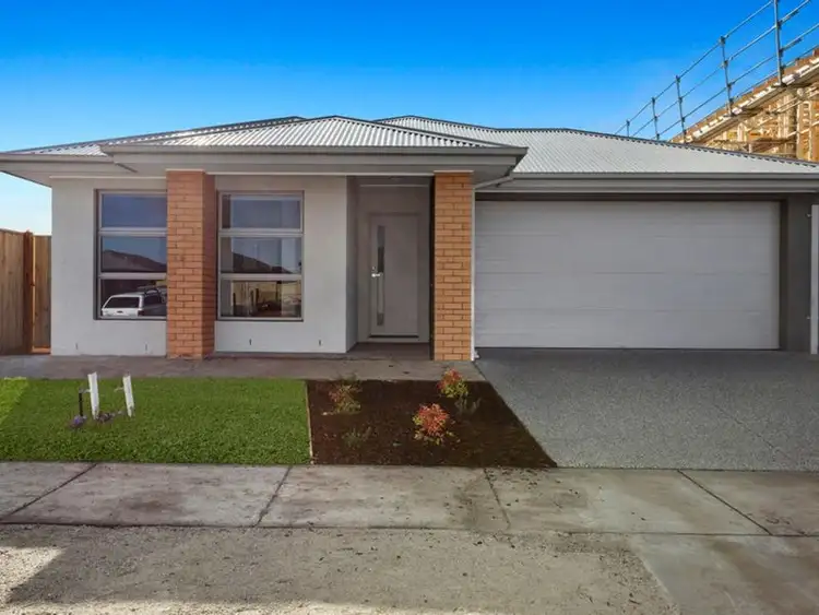 40 Devereux Way, Charlemont VIC 3217