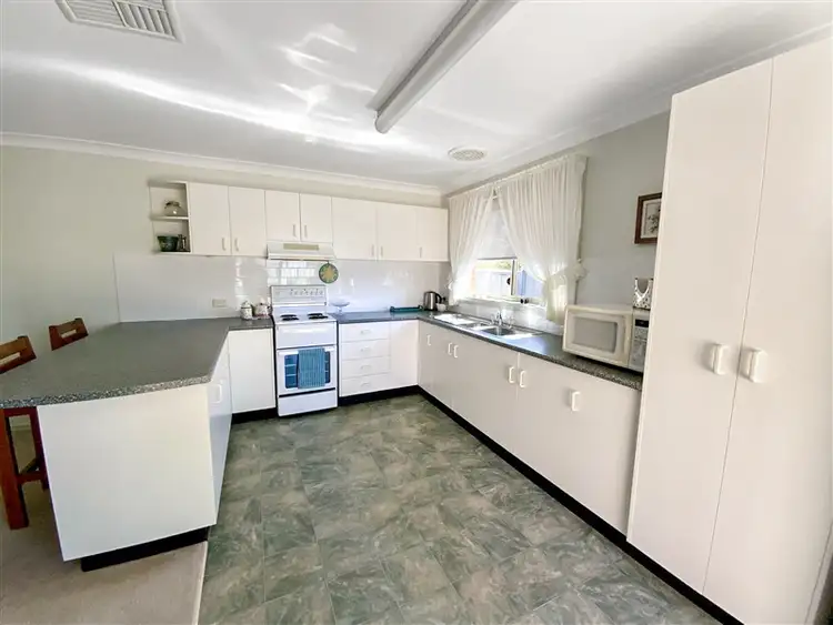 Second view of Homely unit listing, 4/18 Regent Street, Forbes NSW 2871