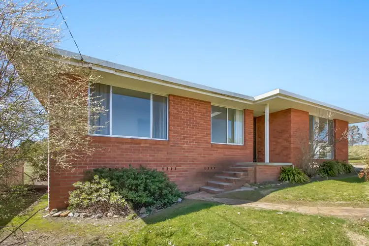 5 Salisbury Street, Uralla NSW 2358