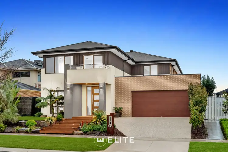 233 Heather Grove, Clyde North VIC 3978