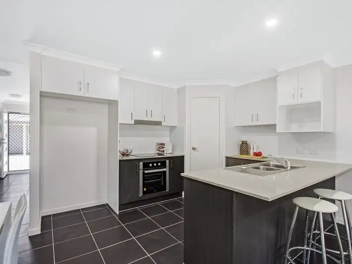 Third view of Homely unit listing, 5/8 Glenvale Road, Harristown QLD 4350