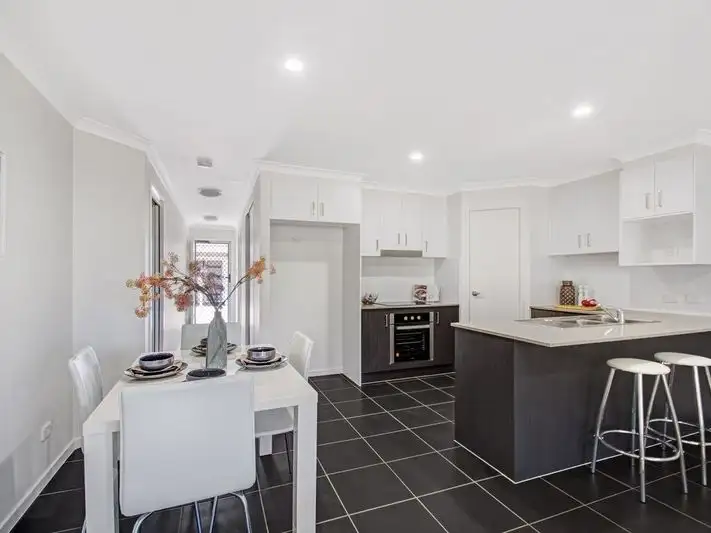 Fourth view of Homely unit listing, 5/8 Glenvale Road, Harristown QLD 4350