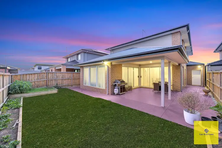 30 SPECTRUM CRESCENT, Clyde North VIC 3978