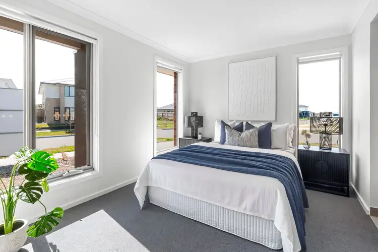 19 Marentelli Avenue, Armstrong Creek VIC 3217