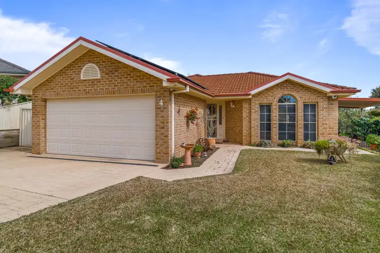 4 Crown Close, Bonnells Bay NSW 2264