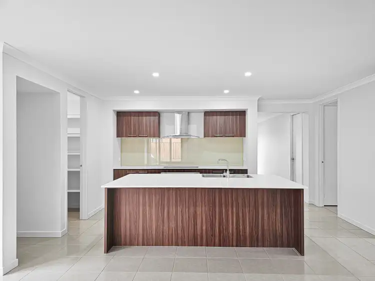Second view of Homely house listing, 15 Pickering Crescent, Lara VIC 3212